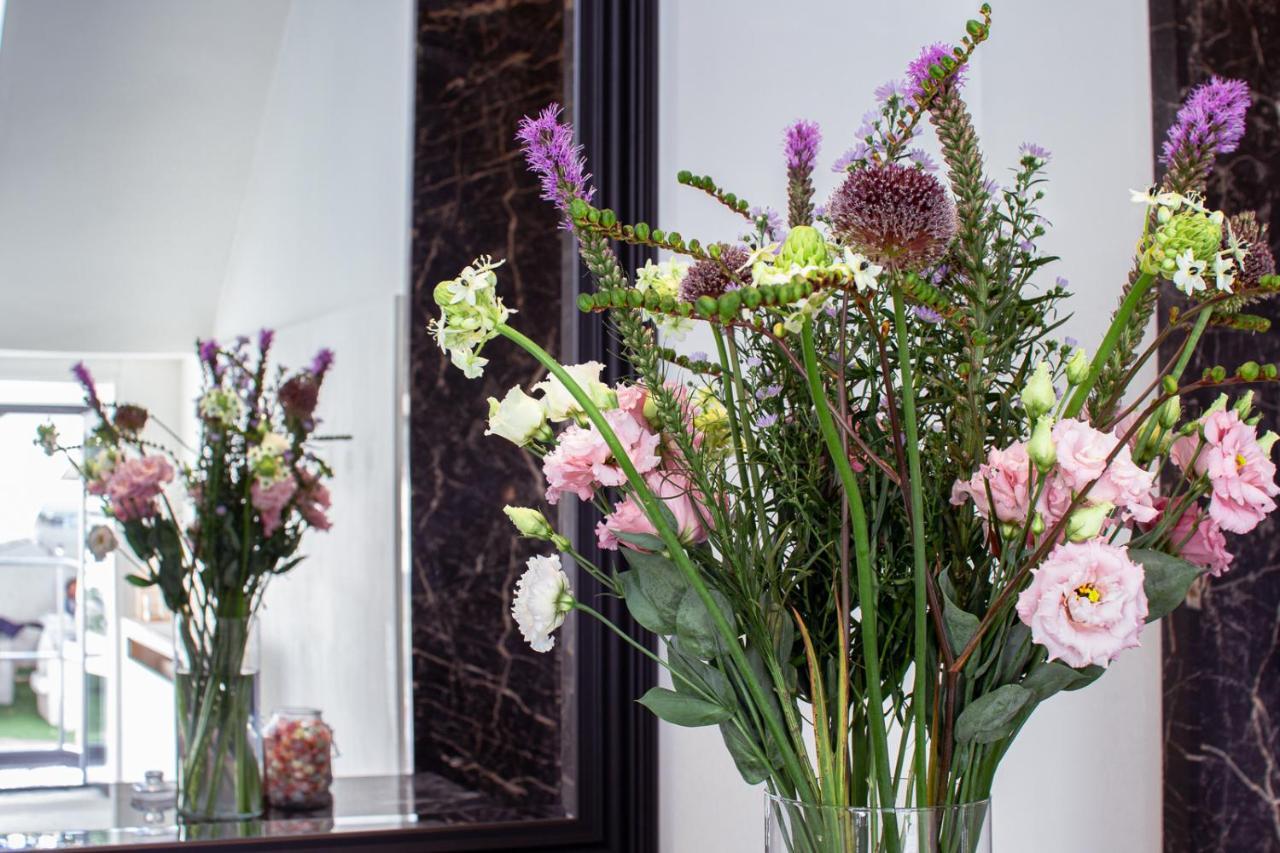 The Hamptons Boutique Hotel Гент Экстерьер фото